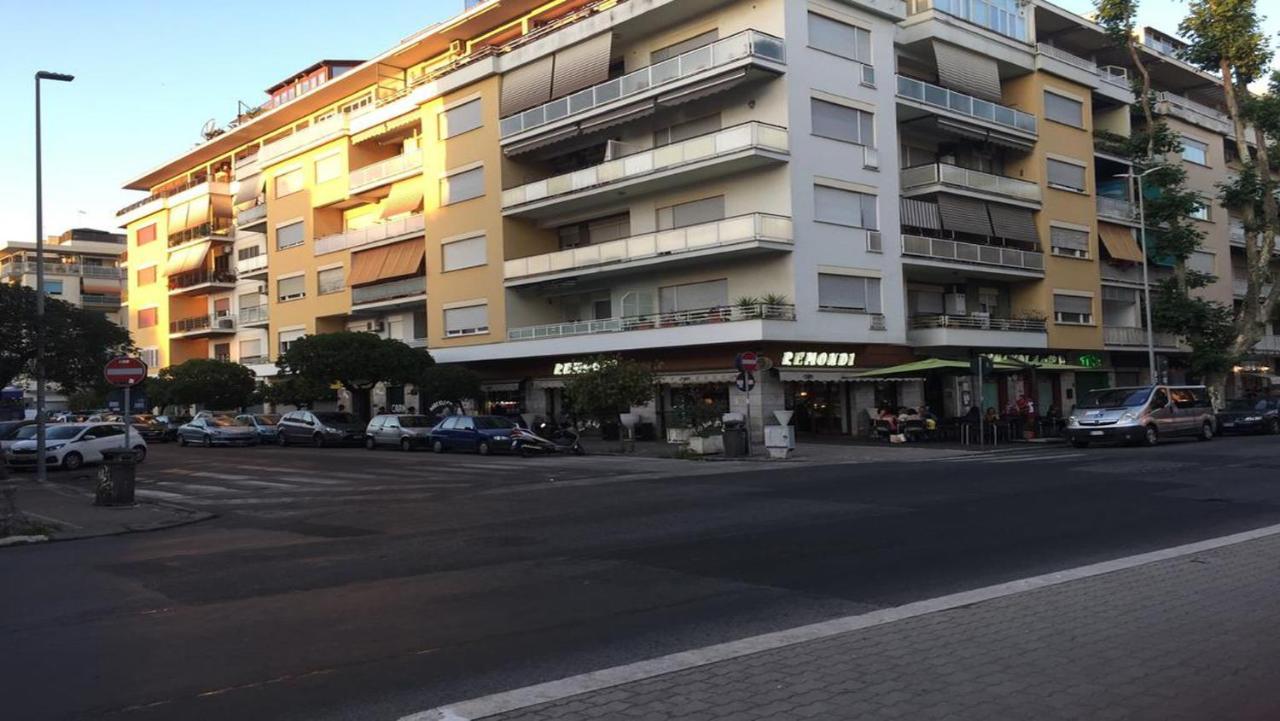 From Ostia Beach To Rome & Airport In A Heartbeat! Eksteriør bilde